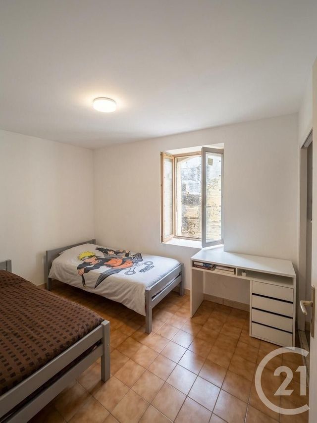 Maison &agrave; vendre - 5 pi&egrave;ces - 73,10 m2 - St Gilles - 30 - LANGUEDOC-ROUSSILLON