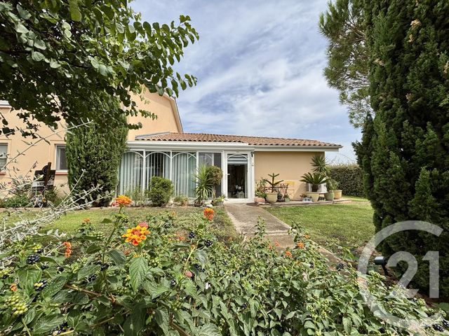 Maison à vendre - 4 pièces - 99,56 m2 - St Gilles - 30 - LANGUEDOC-ROUSSILLON