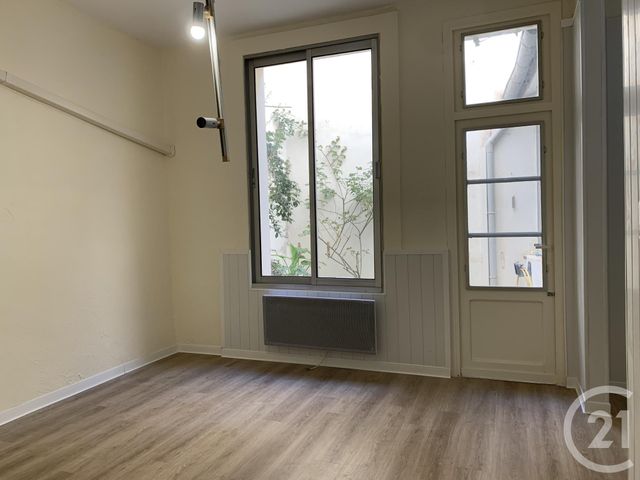 Local commercial à louer - 49.28 m2 - 34 - Herault