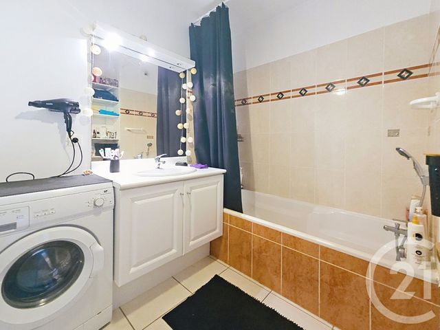 Appartement F3 à vendre - 3 pièces - 65,14 m2 - Sete - 34 - LANGUEDOC-ROUSSILLON