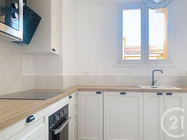 Appartement F3 &agrave; louer - 3 pi&egrave;ces - 73,68 m2 - Sete - 34 - LANGUEDOC-ROUSSILLON