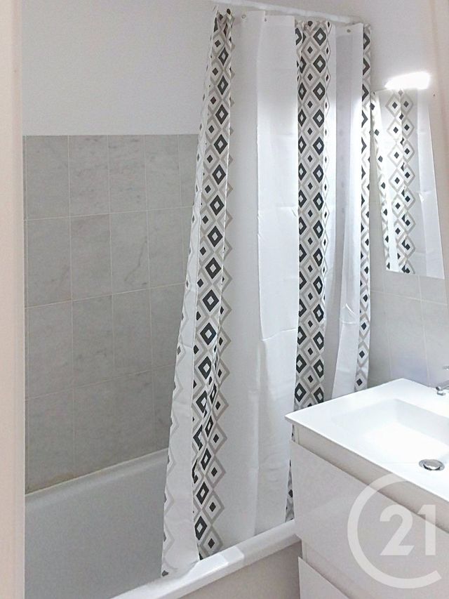 Appartement F2 &agrave; louer - 2 pi&egrave;ces - 34,20 m2 - Sete - 34 - LANGUEDOC-ROUSSILLON