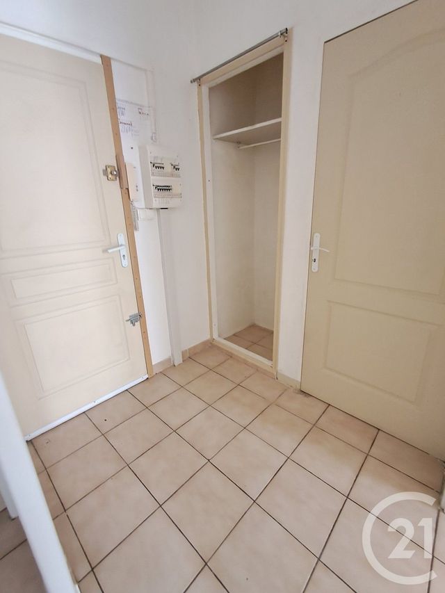 Appartement F2 &agrave; louer - 2 pi&egrave;ces - 40,55 m2 - Meze - 34 - LANGUEDOC-ROUSSILLON