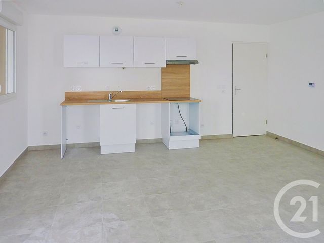 Appartement F3 &agrave; louer - 3 pi&egrave;ces - 63,40 m2 - Sete - 34 - LANGUEDOC-ROUSSILLON