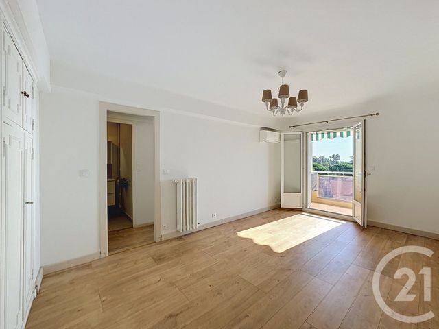 Appartement F2 &agrave; vendre - 2 pi&egrave;ces - 46 m2 - Cannes - 06 - PROVENCE-ALPES-COTE-D-AZUR