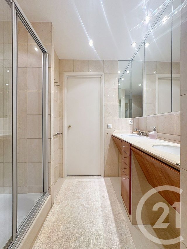 Appartement F2 &agrave; vendre - 2 pi&egrave;ces - 67 m2 - Cannes - 06 - PROVENCE-ALPES-COTE-D-AZUR