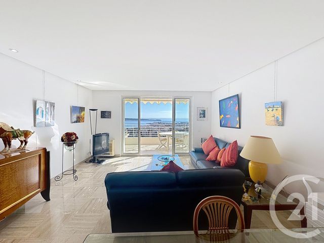 Appartement F2 &agrave; vendre - 2 pi&egrave;ces - 67 m2 - Cannes - 06 - PROVENCE-ALPES-COTE-D-AZUR