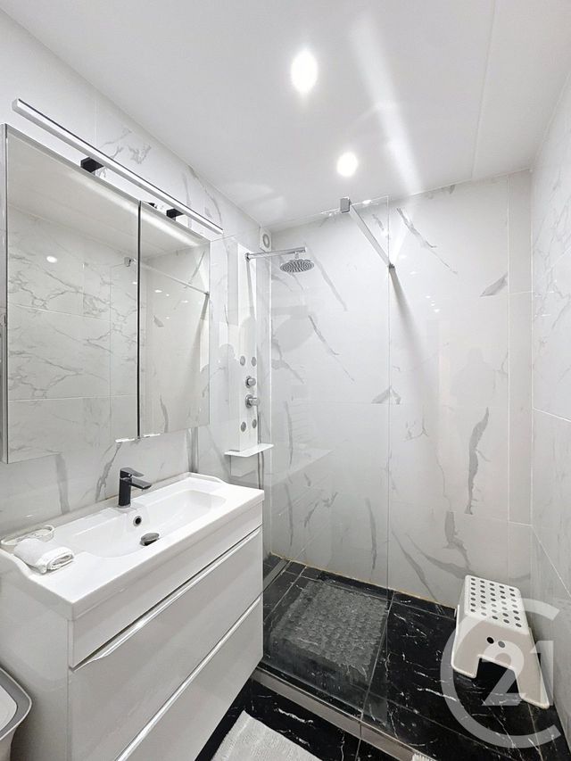 Appartement F3 &agrave; vendre - 3 pi&egrave;ces - 51,89 m2 - Cannes - 06 - PROVENCE-ALPES-COTE-D-AZUR