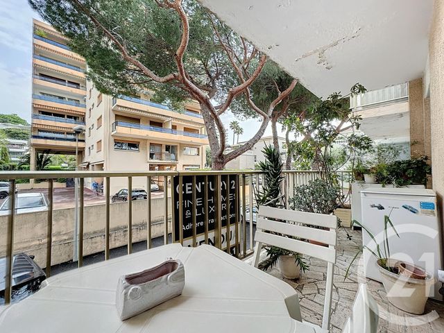 Appartement F1 à vendre - 1 pièce - 20 m2 - Cannes - 06 - PROVENCE-ALPES-COTE-D-AZUR