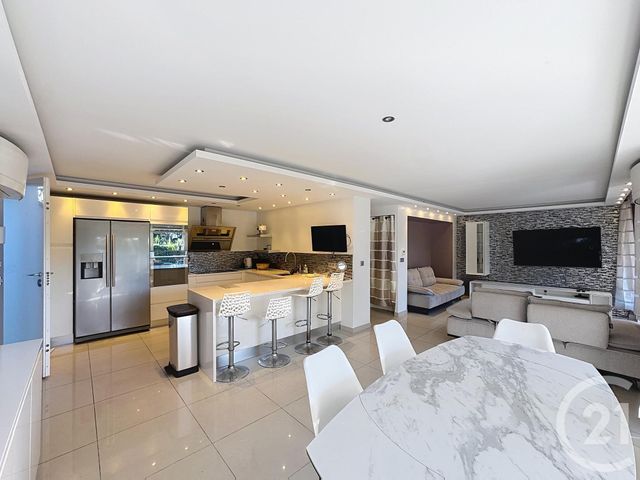 Appartement F5 à vendre - 5 pièces - 118 m2 - Cannes - 06 - PROVENCE-ALPES-COTE-D-AZUR