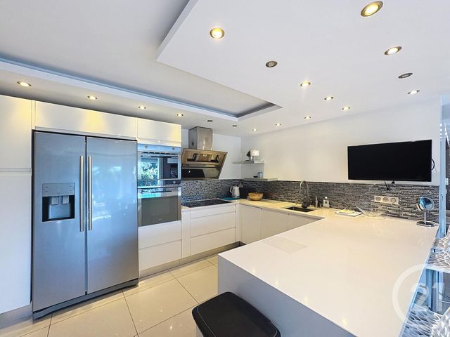 Appartement F5 à vendre - 5 pièces - 118 m2 - Cannes - 06 - PROVENCE-ALPES-COTE-D-AZUR