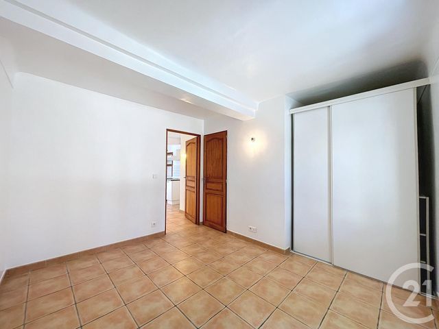 Appartement F2 &agrave; louer - 2 pi&egrave;ces - 40 m2 - Valbonne - 06 - PROVENCE-ALPES-COTE-D-AZUR