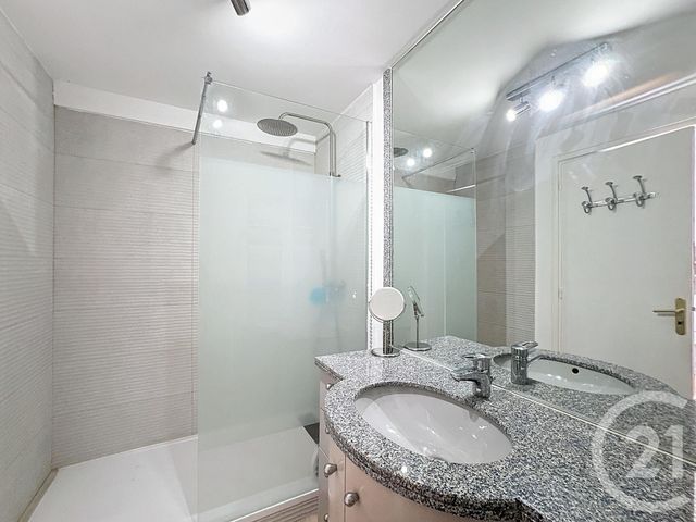 Appartement F2 à vendre - 2 pièces - 40 m2 - Cannes - 06 - PROVENCE-ALPES-COTE-D-AZUR