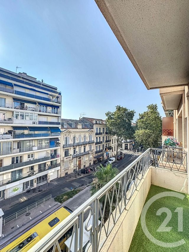 Appartement F2 à vendre - 2 pièces - 40 m2 - Cannes - 06 - PROVENCE-ALPES-COTE-D-AZUR