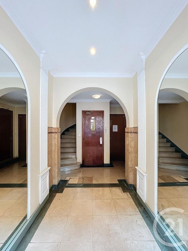 Appartement F2 à vendre - 2 pièces - 40 m2 - Cannes - 06 - PROVENCE-ALPES-COTE-D-AZUR