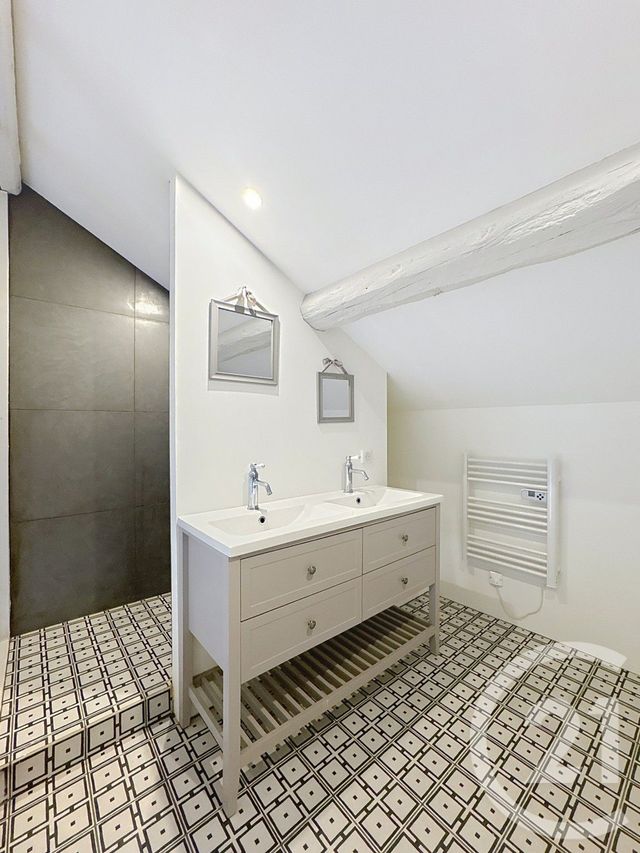 Appartement F3 à vendre - 3 pièces - 77,28 m2 - Cannes - 06 - PROVENCE-ALPES-COTE-D-AZUR