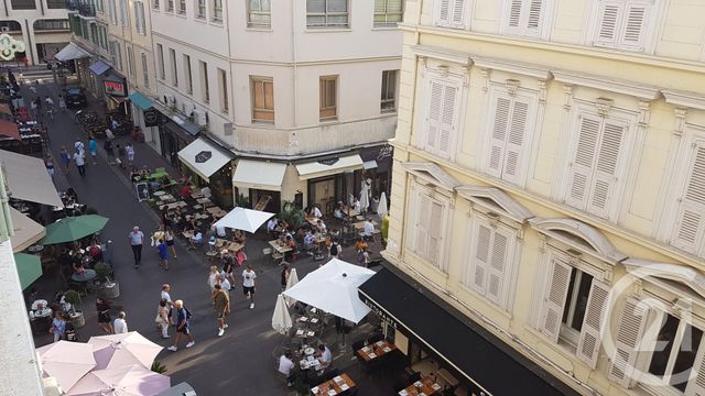 Appartement F2 à vendre - 2 pièces - 38,50 m2 - Cannes - 06 - PROVENCE-ALPES-COTE-D-AZUR