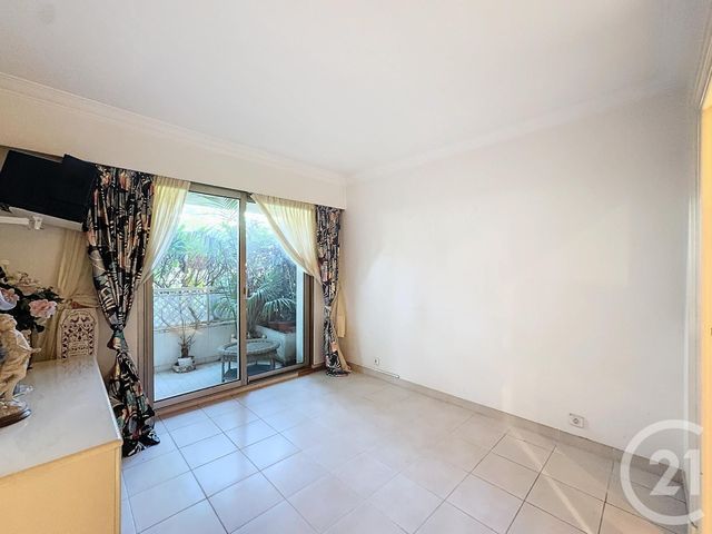 Appartement F3 à vendre - 3 pièces - 78,36 m2 - Cannes - 06 - PROVENCE-ALPES-COTE-D-AZUR