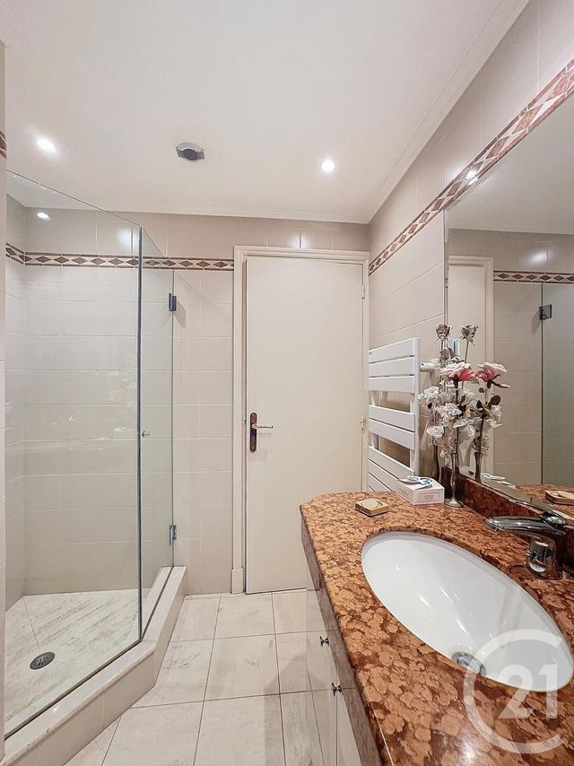 Appartement F3 à vendre - 3 pièces - 78,36 m2 - Cannes - 06 - PROVENCE-ALPES-COTE-D-AZUR