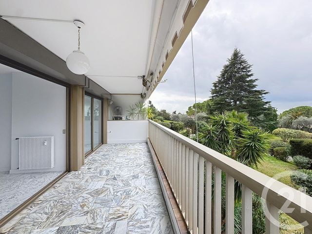 Appartement F2 à vendre - 2 pièces - 68,54 m2 - Cannes - 06 - PROVENCE-ALPES-COTE-D-AZUR