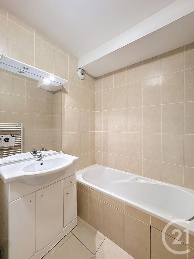 Appartement F2 à vendre - 2 pièces - 45,74 m2 - Juan Les Pins - 06 - PROVENCE-ALPES-COTE-D-AZUR