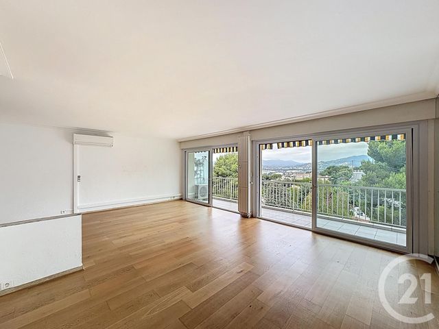 Appartement F3 à vendre - 3 pièces - 97,17 m2 - Cannes - 06 - PROVENCE-ALPES-COTE-D-AZUR