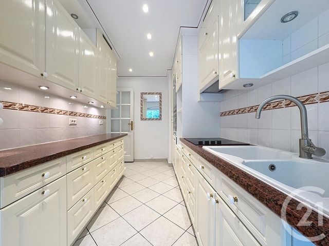 Appartement F3 à vendre - 3 pièces - 97,17 m2 - Cannes - 06 - PROVENCE-ALPES-COTE-D-AZUR