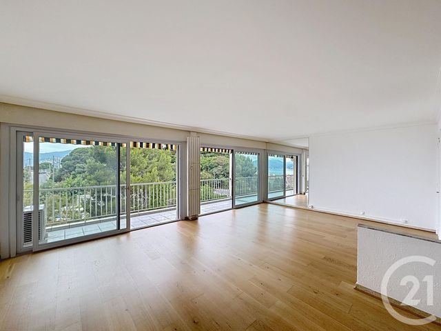 Appartement F3 à vendre - 3 pièces - 97,17 m2 - Cannes - 06 - PROVENCE-ALPES-COTE-D-AZUR