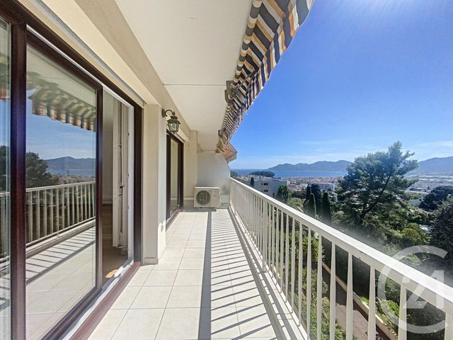 Appartement F3 à vendre - 3 pièces - 97,17 m2 - Cannes - 06 - PROVENCE-ALPES-COTE-D-AZUR