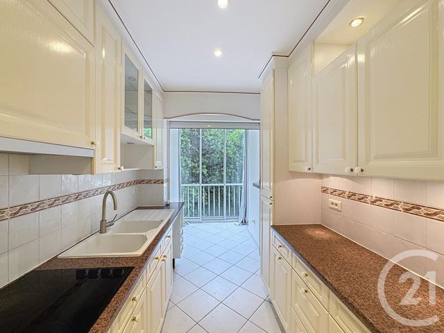 Appartement F3 à vendre - 3 pièces - 97,17 m2 - Cannes - 06 - PROVENCE-ALPES-COTE-D-AZUR