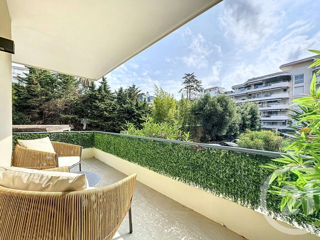 Appartement F3 à vendre - 3 pièces - 82,19 m2 - Cannes - 06 - PROVENCE-ALPES-COTE-D-AZUR
