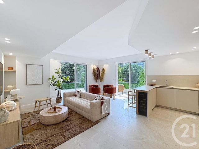 Appartement F3 à vendre - 3 pièces - 82,19 m2 - Cannes - 06 - PROVENCE-ALPES-COTE-D-AZUR