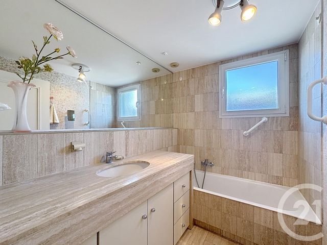 Appartement F3 &agrave; vendre - 3 pi&egrave;ces - 66,03 m2 - Cannes - 06 - PROVENCE-ALPES-COTE-D-AZUR