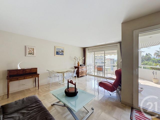 Appartement F3 &agrave; vendre - 3 pi&egrave;ces - 66,03 m2 - Cannes - 06 - PROVENCE-ALPES-COTE-D-AZUR