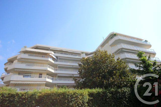 Appartement F3 &agrave; vendre - 3 pi&egrave;ces - 66,03 m2 - Cannes - 06 - PROVENCE-ALPES-COTE-D-AZUR