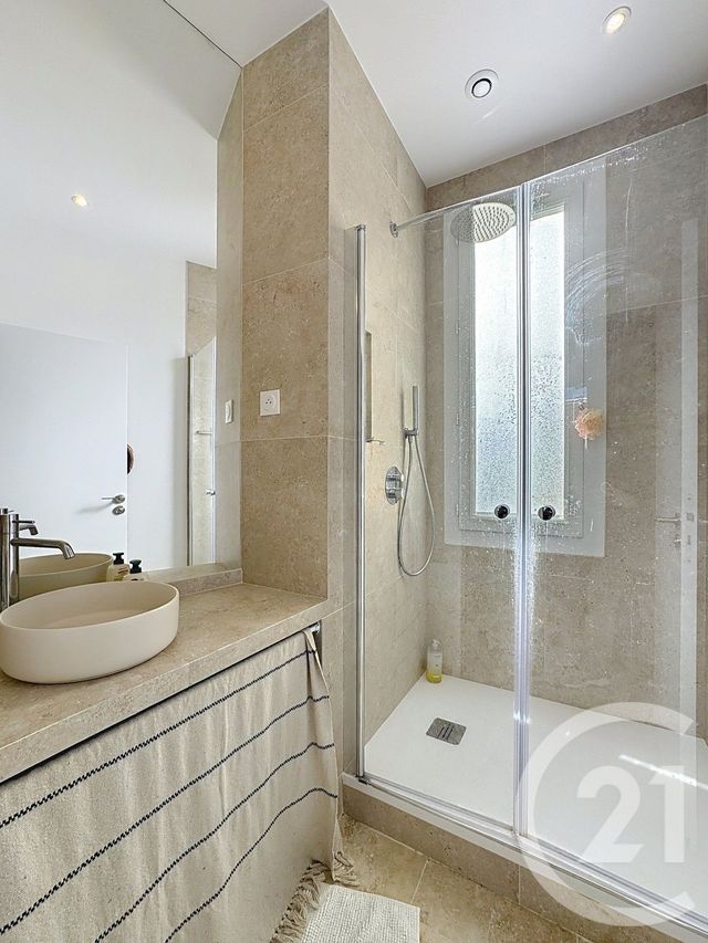 Appartement F3 &agrave; vendre - 3 pi&egrave;ces - 66 m2 - Cannes - 06 - PROVENCE-ALPES-COTE-D-AZUR