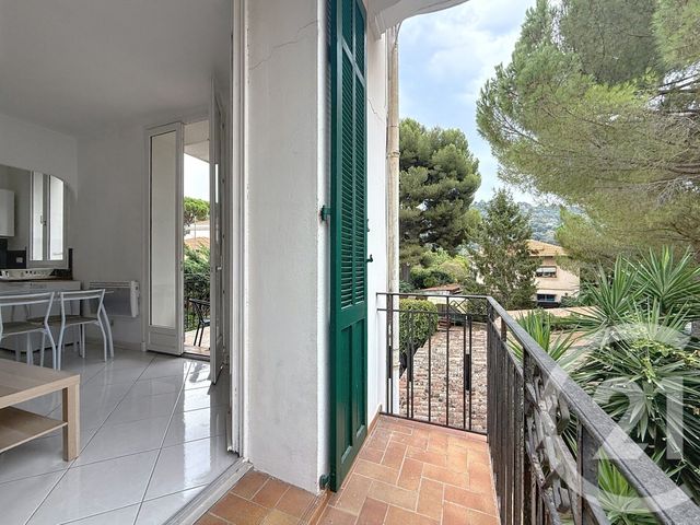 Appartement F2 à vendre - 2 pièces - 33 m2 - Cannes - 06 - PROVENCE-ALPES-COTE-D-AZUR