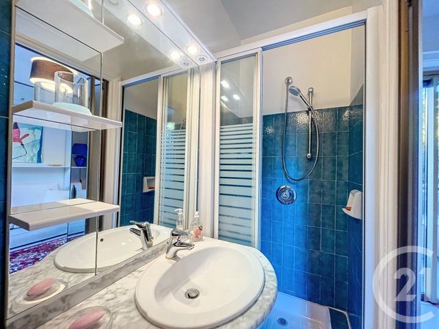 Appartement F3 à louer - 3 pièces - 83 m2 - Cannes - 06 - PROVENCE-ALPES-COTE-D-AZUR