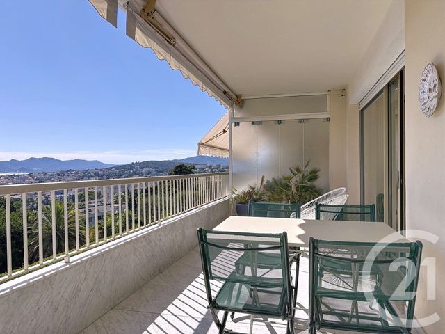 Appartement F3 à louer - 3 pièces - 83 m2 - Cannes - 06 - PROVENCE-ALPES-COTE-D-AZUR