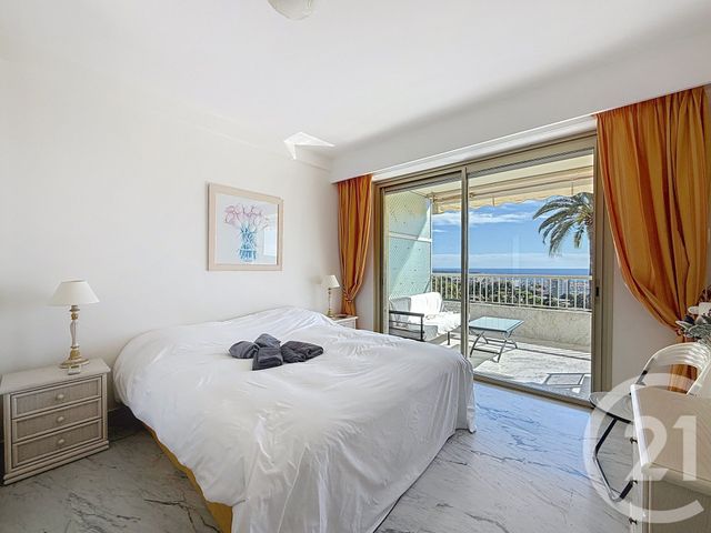 Appartement F3 à louer - 3 pièces - 83 m2 - Cannes - 06 - PROVENCE-ALPES-COTE-D-AZUR