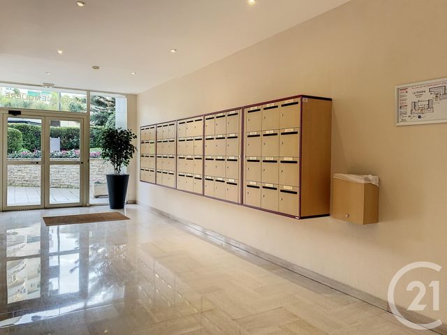 Appartement F2 à vendre - 2 pièces - 36 m2 - Cannes - 06 - PROVENCE-ALPES-COTE-D-AZUR