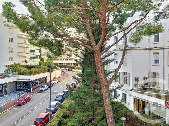 Appartement F2 à vendre - 2 pièces - 36 m2 - Cannes - 06 - PROVENCE-ALPES-COTE-D-AZUR