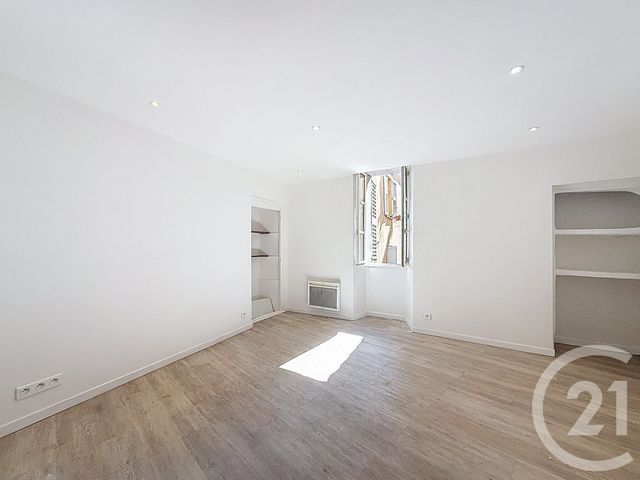 Appartement F1 à louer - 1 pièce - 26,64 m2 - Grasse - 06 - PROVENCE-ALPES-COTE-D-AZUR