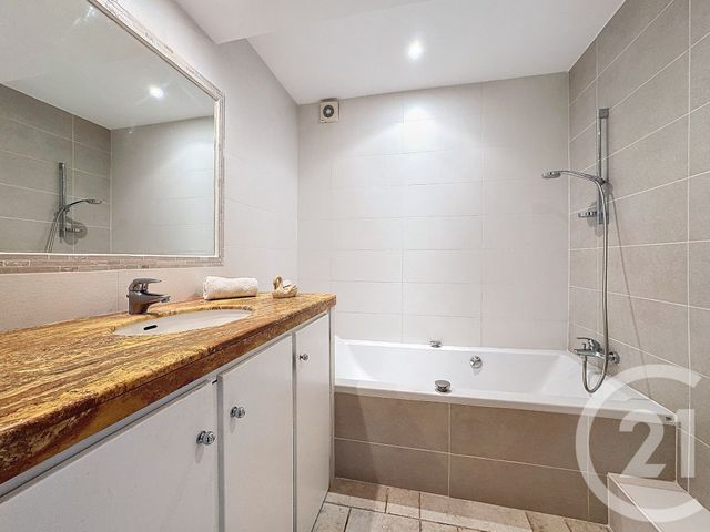 Maison à vendre - 6 pièces - 230 m2 - Cannes - 06 - PROVENCE-ALPES-COTE-D-AZUR