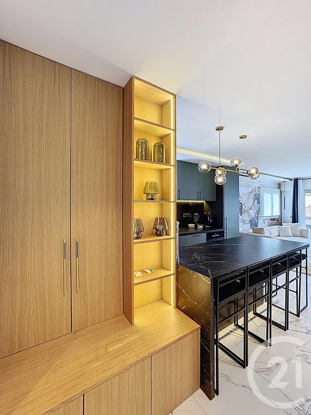 Appartement F3 à vendre - 3 pièces - 65,84 m2 - Cannes - 06 - PROVENCE-ALPES-COTE-D-AZUR