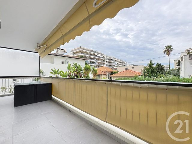Appartement F3 à vendre - 3 pièces - 65,84 m2 - Cannes - 06 - PROVENCE-ALPES-COTE-D-AZUR