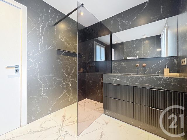 Appartement F3 à vendre - 3 pièces - 65,84 m2 - Cannes - 06 - PROVENCE-ALPES-COTE-D-AZUR