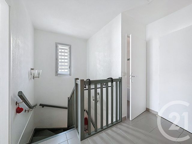 Maison à louer - 4 pièces - 84,74 m2 - La Roquette Sur Siagne - 06 - PROVENCE-ALPES-COTE-D-AZUR