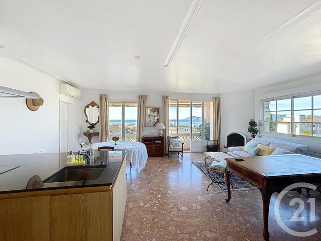 Appartement F4 à vendre - 4 pièces - 100 m2 - Cannes - 06 - PROVENCE-ALPES-COTE-D-AZUR