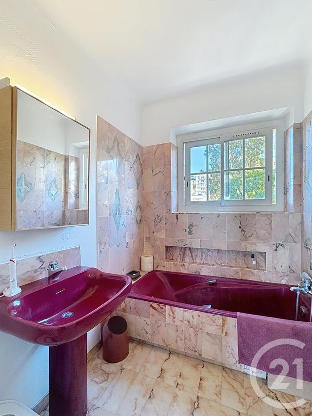 Appartement F4 à vendre - 4 pièces - 100 m2 - Cannes - 06 - PROVENCE-ALPES-COTE-D-AZUR